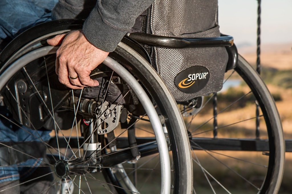 obtenir un fauteuil roulant