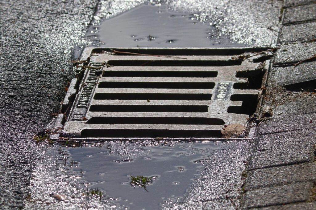 professional gutter installation services to protect your home from water damage. ensure efficient drainage and enhance your property's curb appeal with our expert solutions.