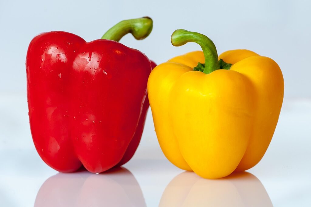 le piment d'espelette, originaire du pays basque, est un ingrédient clé reconnu pour sa saveur douce et légèrement épicée, idéal pour relever vos plats avec authenticité.