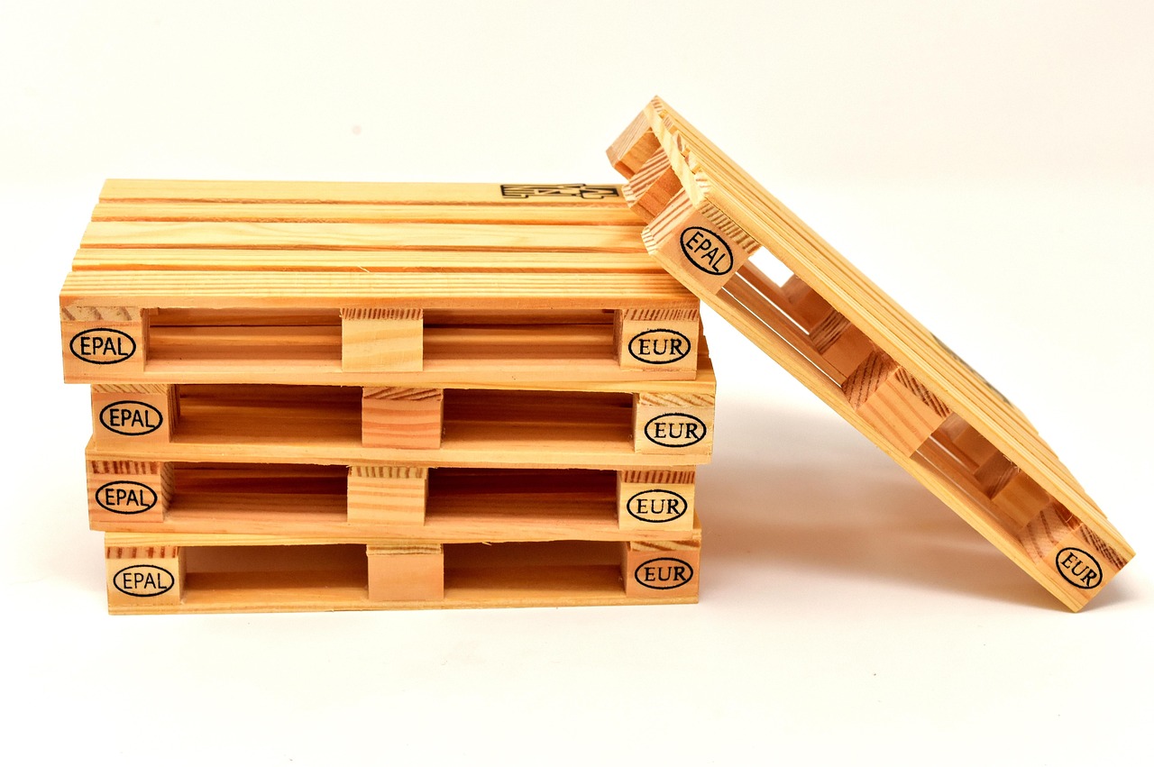 découvrez les différentes dimensions des palettes en bois pour optimiser le stockage et le transport de vos marchandises. guide complet sur les tailles standard et personnalisées.